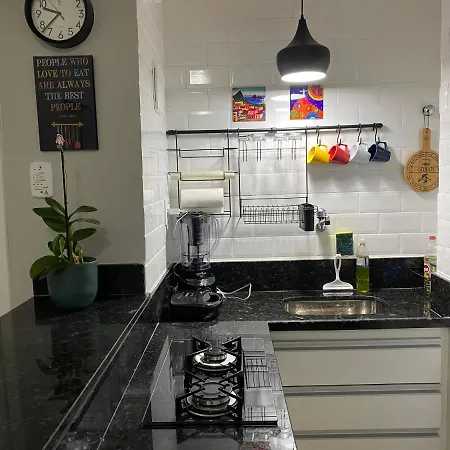 Aconchegante apartamento na quadra da praia-2